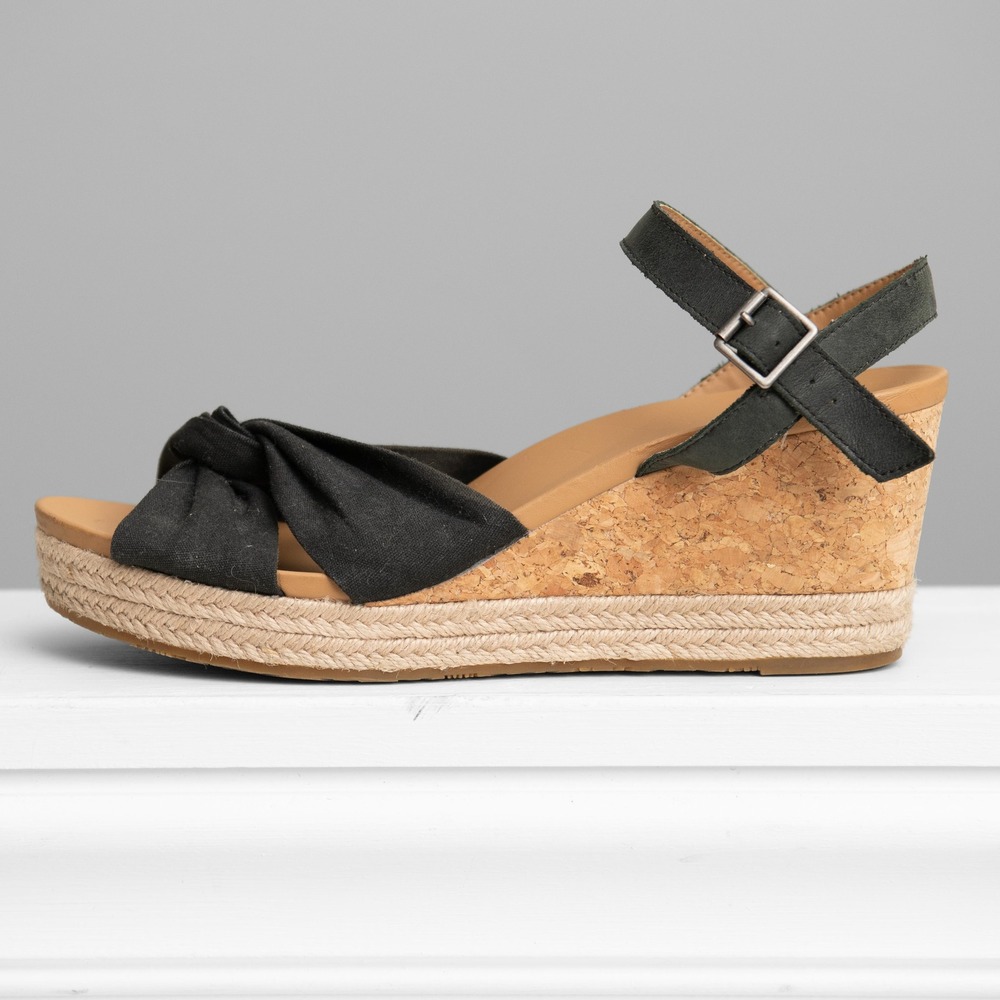 UGG Wedge Sandals Black Canvas Leather Cork Espadrille Sz9.5 Minimalist Platform